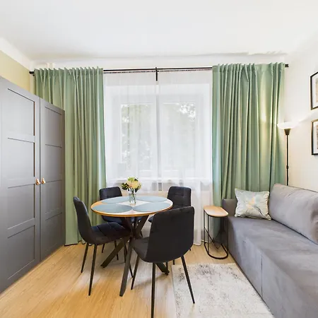 Superapart Kopinska 25 Ochota Centrum Daire Varşova